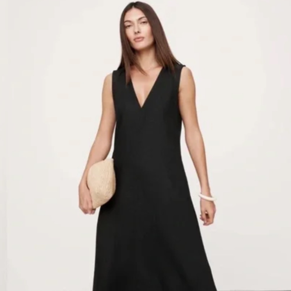 BANANA REPUBLIC Linen V-Neck Maxi Dress